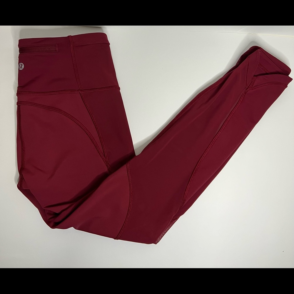 Lululemon leggings Size:4 only worn once